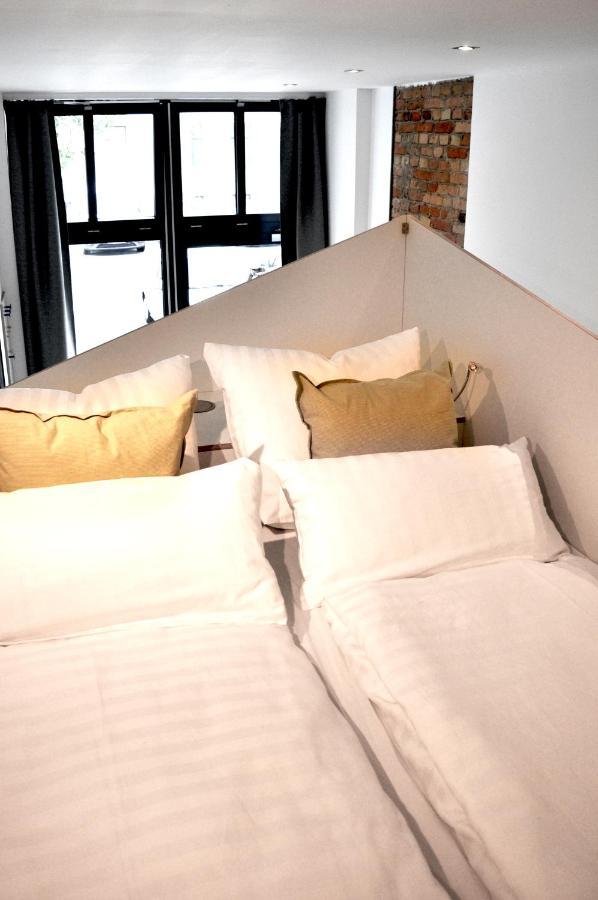 Stylish New Cube Loft Ii By Berlin-wall-apartments * Berlim